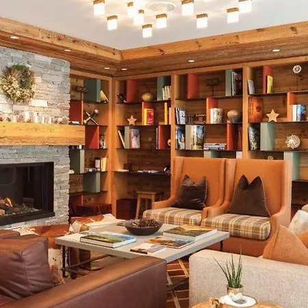Alpine Chalet - 10 Bedrooms Villa